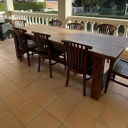 Numero Uno Villa