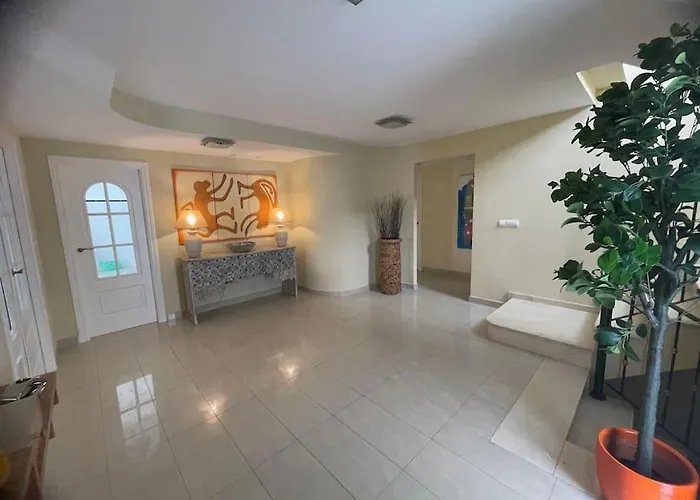 Número Uno Villa *